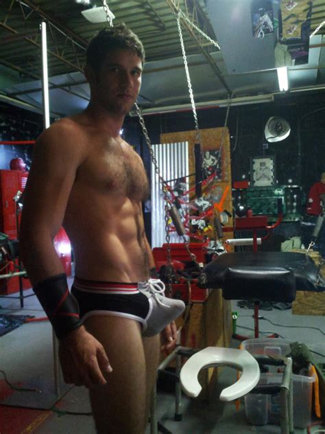 Lycra Gay Men E Cos Inizia Una Nuova Settimana