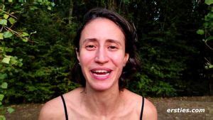 初めての体験 ブラジル人生物学者が自然の物でオナニーを視聴 Anal German Newbie Porn SpankBang