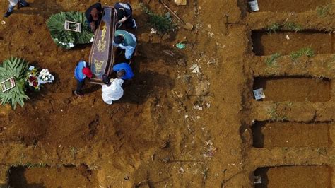 Pandemia En Brasil Las Muertes Por COVID Superan Los Nacimientos En 12