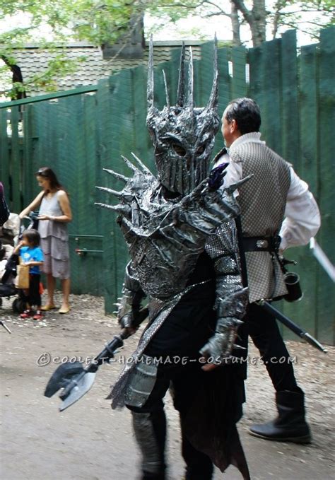 Awesome Homemade Sauron Costume From Lord Of The Rings Cool Halloween