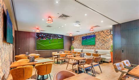 The Huddle Sports Bar Grill Barsha At The Mall Citymax Hotel Al