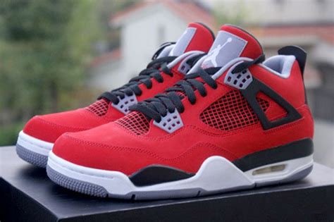 Air Jordan 4 "Toro Bravo" Pre-Order / Endless Kicks