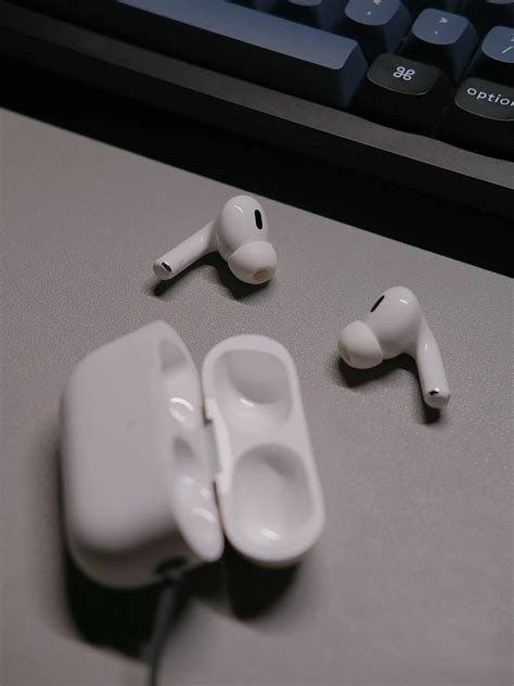 GPS Positioning Pop-up Window Connect Bluetooth 5.2 Wireless Earbuds with Wireless Charging