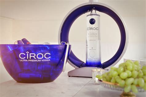 Naked Klüb on Behance