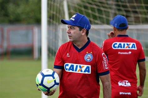 Bahia Anuncia Contrata O Do T Cnico Enderson Moreira