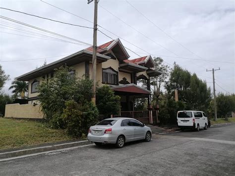 Tagaytay City House And Lot Facing East Morning Sun Near Twin Lakes