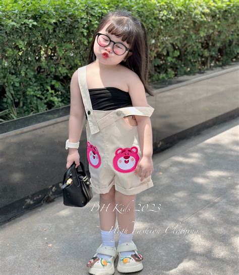 kg Set đồ bé gái siêu cưng áo óng vải gân tăm váy yếm cotton lạnh hình gấu hot trend MixASale