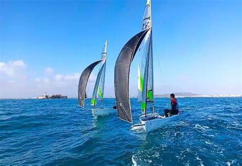 Stage Et Cours De Voile Centre Nautique Du Cap D Agde