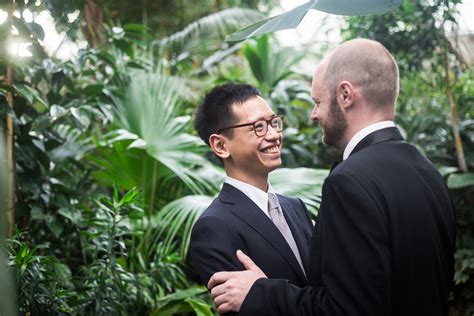 BLOEDEL CONSERVATORY WEDDING - BRETT & ALEX