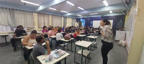 Helio Penteado De Castro Professor - 9