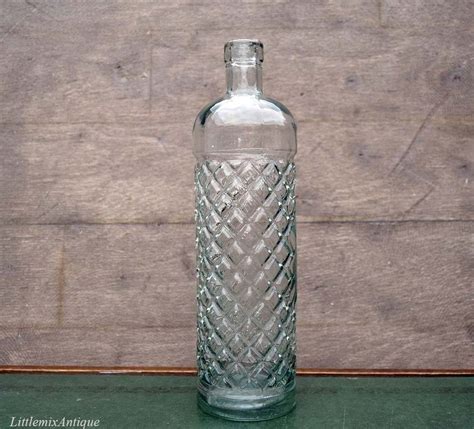 Vintage Clear Glass Crystal Diamond Cut Design Tall Liquor Bottle Decanter For Homemade Liqueur