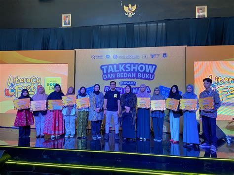 2 Mahasiswi ITEBA Raih Juara Di Literacy Fest 2024 Prestasi Gemilang