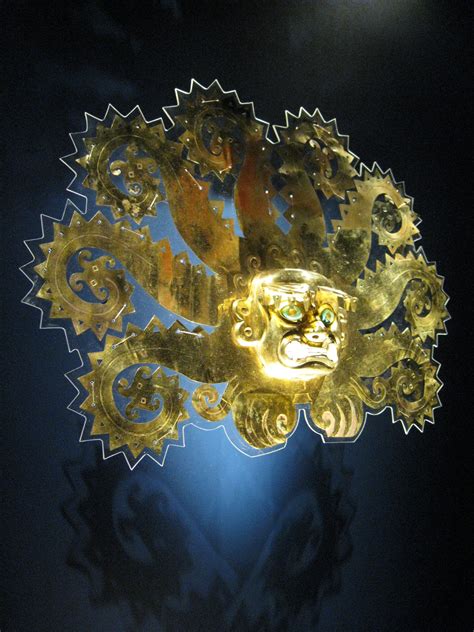 Art Frame: Peruvian Gold Relic Unveiled - MMFA 2013