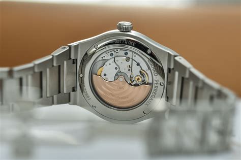 Neue Uhr Girard Perregaux Laureato Mm Copper Dial