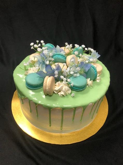 Naked Drip Cake Alfresco Cakes Gelati