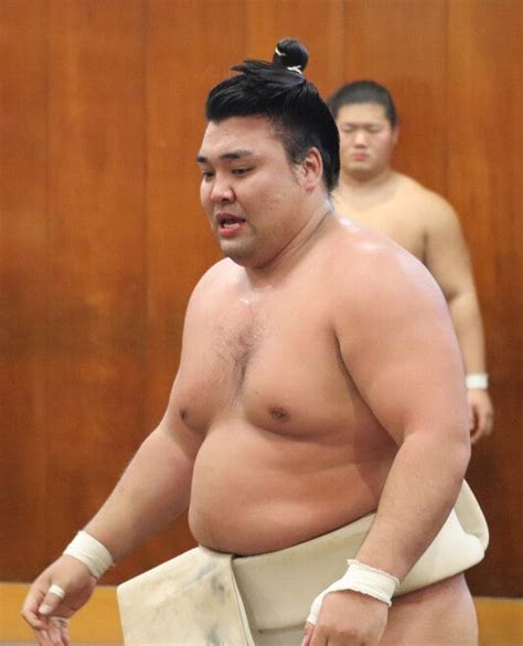 大関霧島が音羽山部屋ヘ移籍 ミスタースリムのホテル＆スリムtake Outブログ