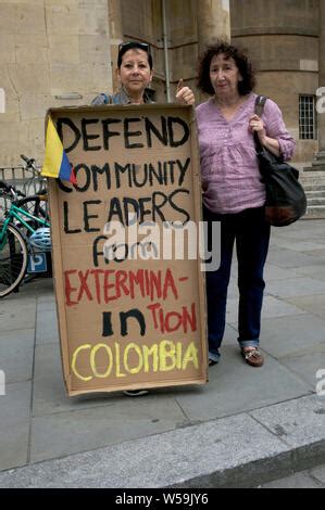 Manifestanti Nel Centro Di Londra Partecipano A Una Marcia Di