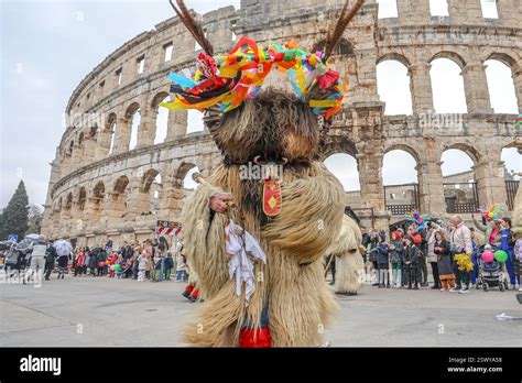 The great Carnival parade of masked groups ran from Karolina to