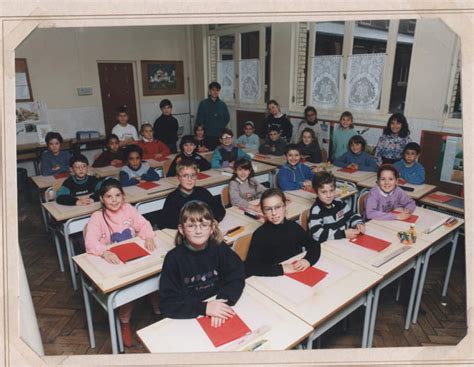 Photo De Classe CM1 De 1993 Ecole Chevreul Gay Copains D Avant