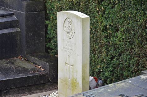 Losser Over Dinkel Roman Catholic Churchyard World War Two