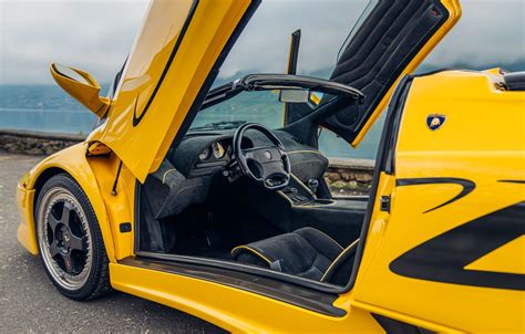 Wallpaper Lamborghini Diablo 1998 Lambo Door Car Interior