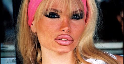 Lolo Ferrari est morte depuis 20 ans où en est l enquête sur sa