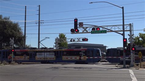 Birkmont Dr Railroad Crossing Sacramento Light Rail Outbound Folsom Ca Youtube