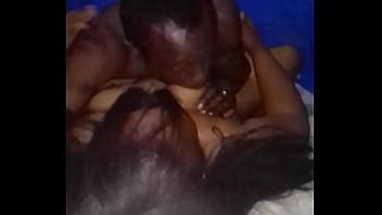 Su coño es tan dulce que me quité el condón XVIDEOS