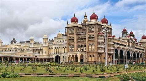 Ini Dia Istana Termegah Di India Yang Begitu Cantik