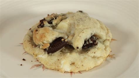 Cookies and Creme Cookies | Nate's Bakes