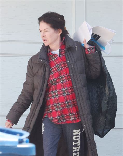 Ny Post Lara Flynn Boyle Looks Unrecognizable On Rd Birthday