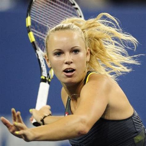 Caroline Wozniacki Fostul Num R Mondial S A Calificat N Turul Doi