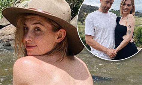 The Bachelor Alex Nation Poses Naked As She Goes Skinny Dipping With New Fianc Carson Jory