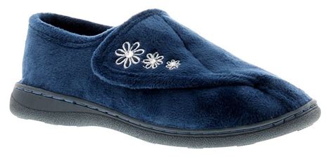 20 of the Best Women’s Slippers for 2024 | Wynsors