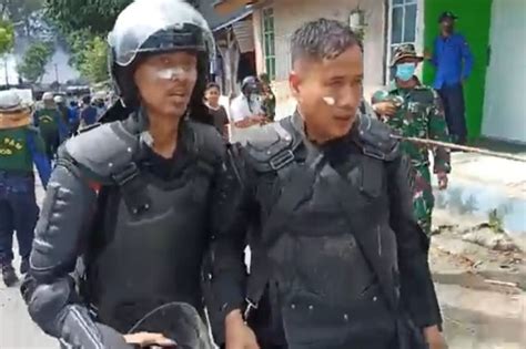 Sindo Hi Lite Mencekam Bentrok Pecah Di Batam Prajurit Brimob Dipanah