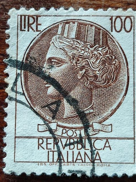 Italian Rare Stamp Lire Poste Repvbblica Italiana Collectable