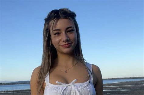 Mikayla Campinos Pickles Account Twitter Video Goes Viral
