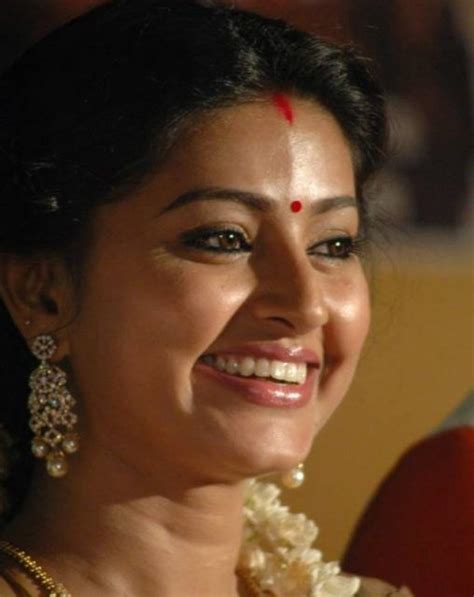 Tamil Film Actress Sneha Very Cute Smile Photos Cinejolly Smile