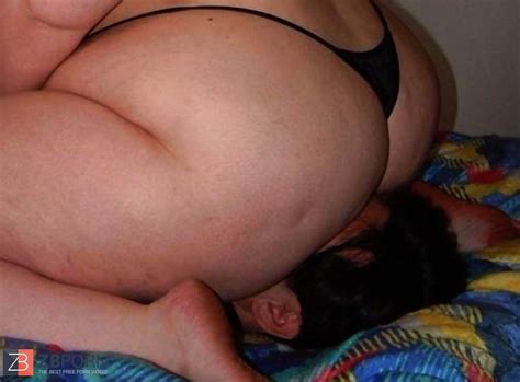 PLUMPER Facesitting ZB Porn