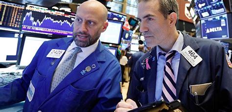 Dow alcanza nuevo máximo histórico