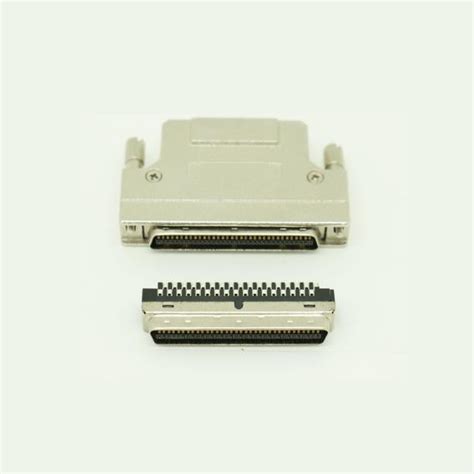 Connecteur mâle CN 68 broches personnalisé avec vis Fournisseurs