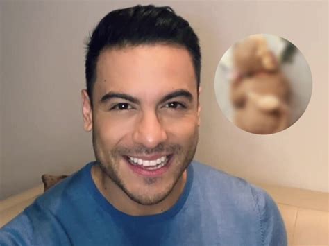 Carlos Rivera Comparte Tierna Foto De Su Hijo Frontenet