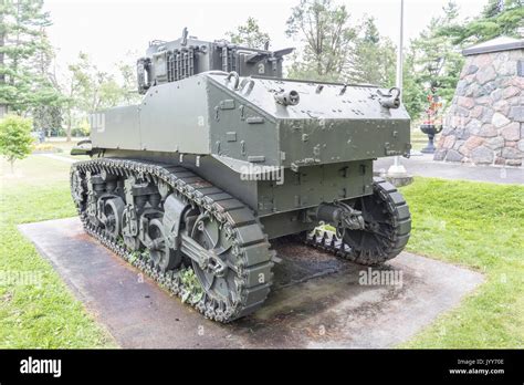 M5a1 Stuart Tank Hi Res Stock Photography And Images Alamy