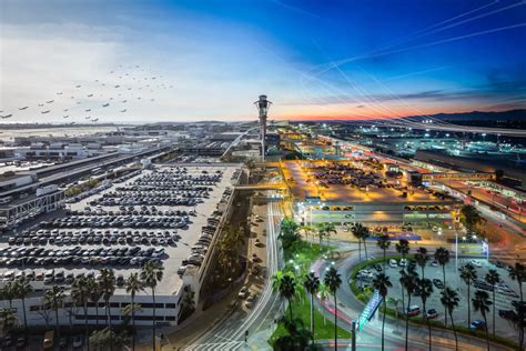 12 Exciting Things To Do In Lax Airport During Layover | QuartzMountain