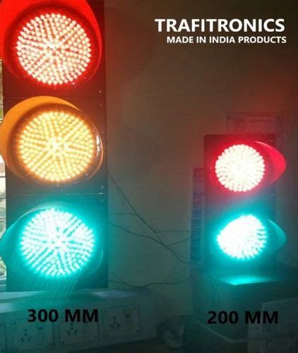 Polycarbonate Led Traffic Signal Light For Road Safety Ip At Rs