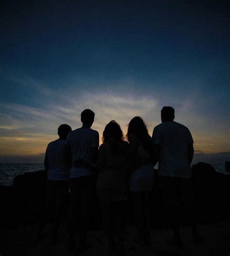 broken character aesthetics   friends photography friendship