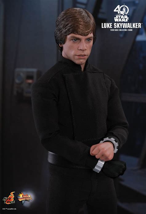 New Th Scale Figure Of Luke Skywalker From Hot Toys Revealed