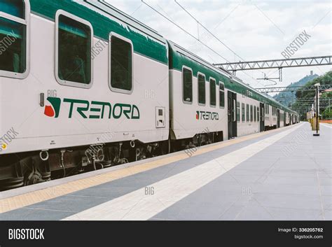 Como Railway Station Image & Photo (Free Trial) | Bigstock