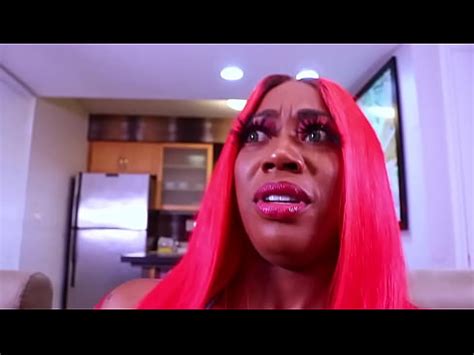 Victoria Cakes protagoniza su primera película de terror XVIDEOS