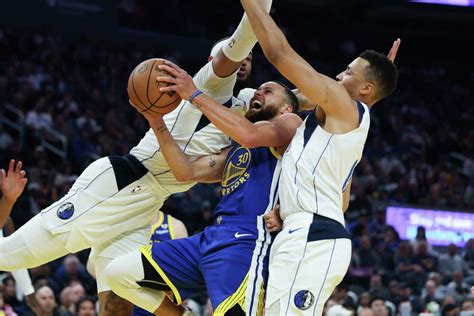 Warriors’ Andrew Wiggins leads balanced effort in vital win over Mavs